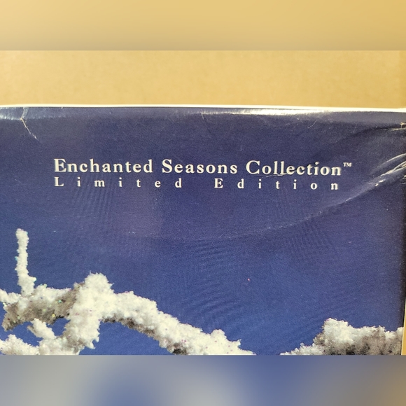 1994 Snow Princess Barbie Enchanted Seasons Collection #11875 - Picture 5 of 11